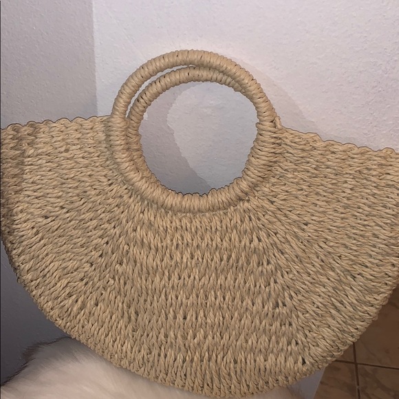 Forever21 - Picture 1 of 2